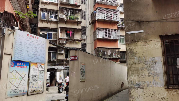 环卫处家属院外景图