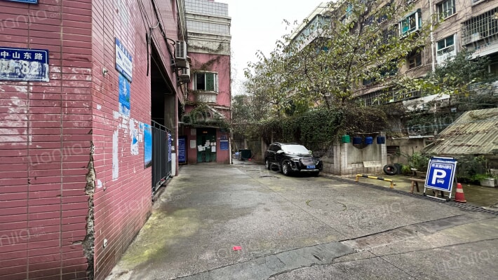 中山东路32号外景图