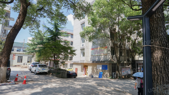 海利集团化工宿舍外景图