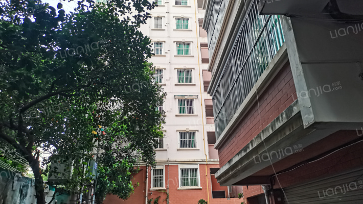 怡景公寓外景图