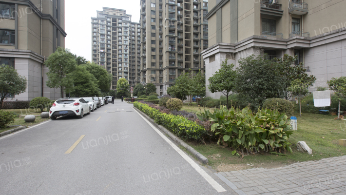 美林青城外景图