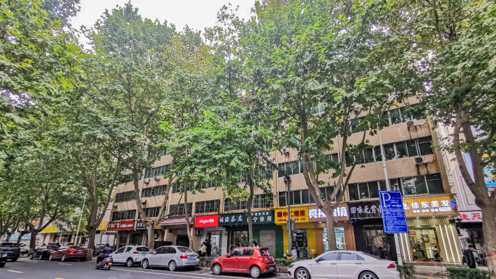 长安百货集团公司新华小区外景图