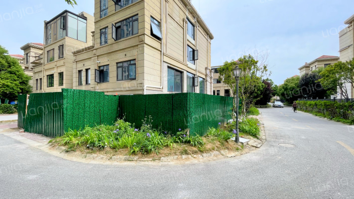 嘉利华府庄园八区外景图