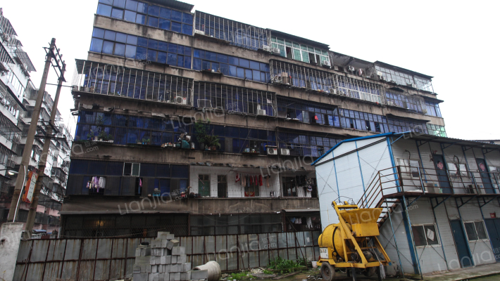隆泰路百纺宿舍外景图