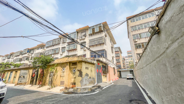 一运宿舍外景图