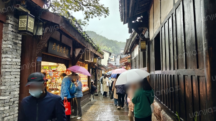 磁器口正街外景图