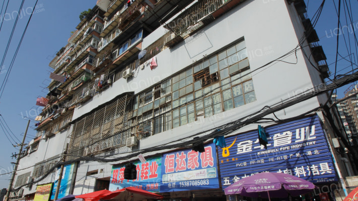 西大街146号外景图