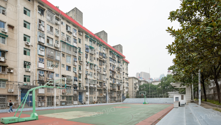 省肿瘤医院宿舍外景图