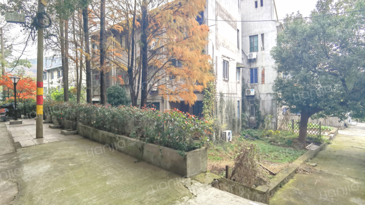 淡水渔业研究中心家舍外景图