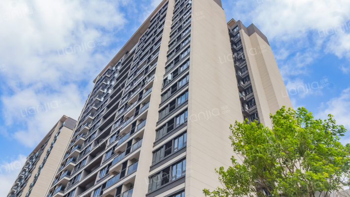 融创溪湾首府外景图