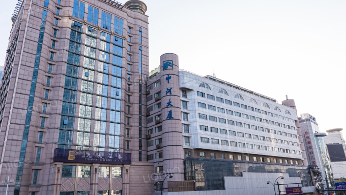 中河大厦外景图