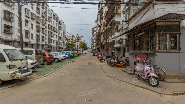 云龙小区B区外景图