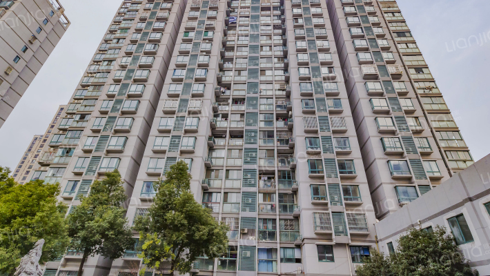 南国玲珑碧玉外景图