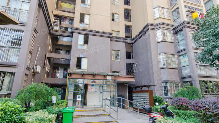 层上观邸外景图