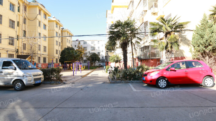 莲花小区外景图