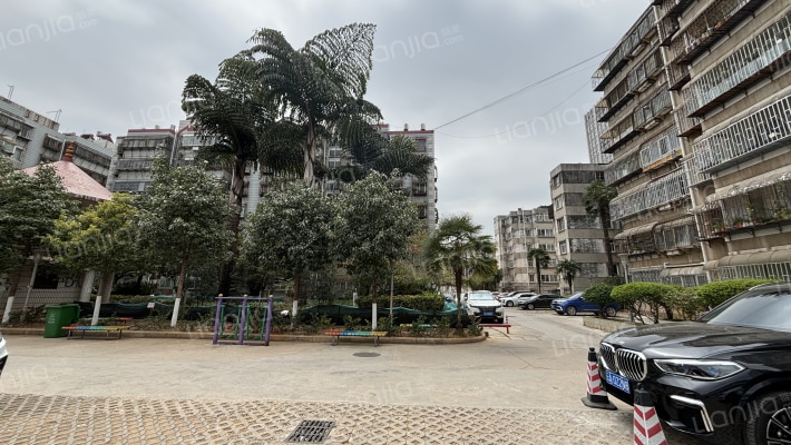 盈江花园外景图