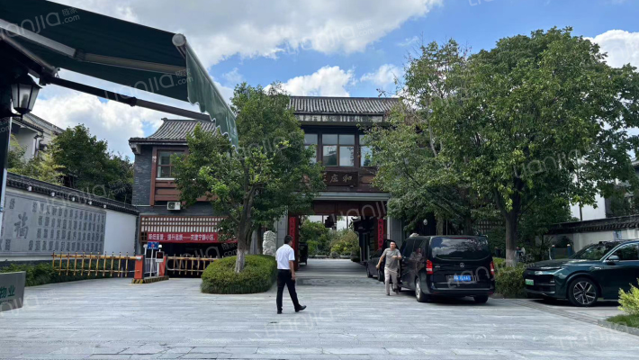 华元和庄外景图