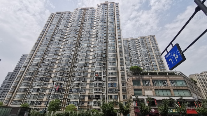 德意中兴广场外景图