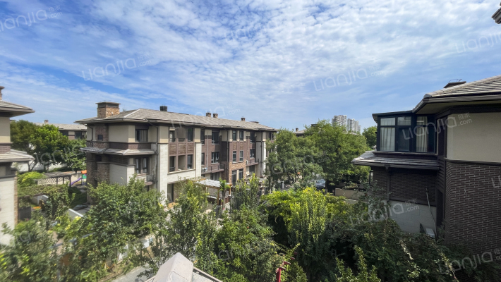 牛驼温泉孔雀城梦泉苑外景图