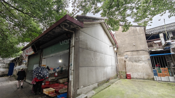 西南街126号外景图