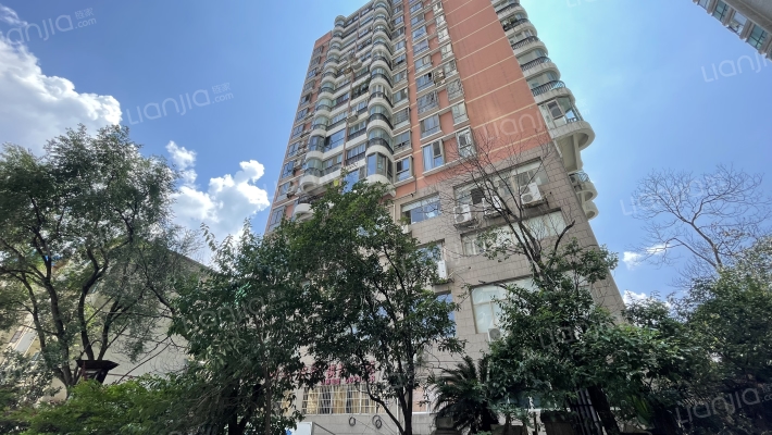 黔龙大厦外景图