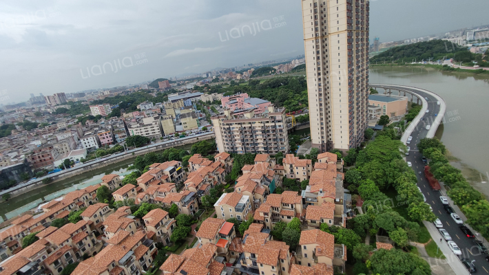 松湖溪岸外景图