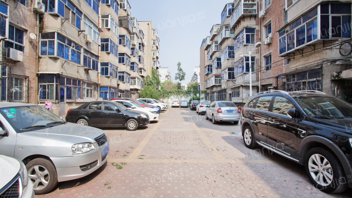 和平里电业局宿舍外景图