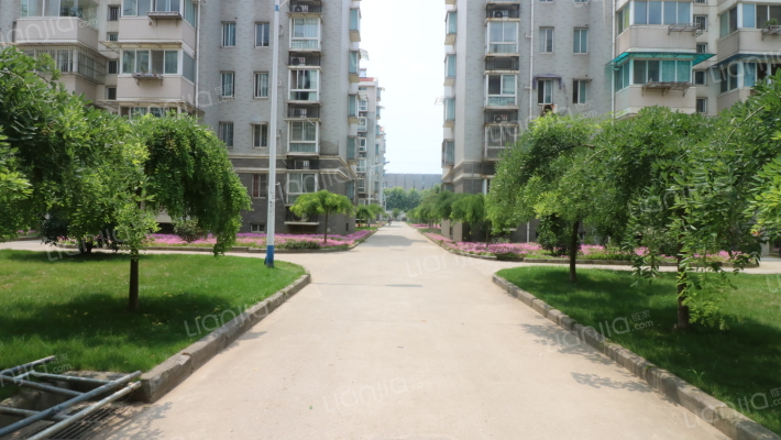 南理工华园小区外景图