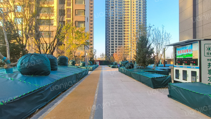 保利滨河上院外景图