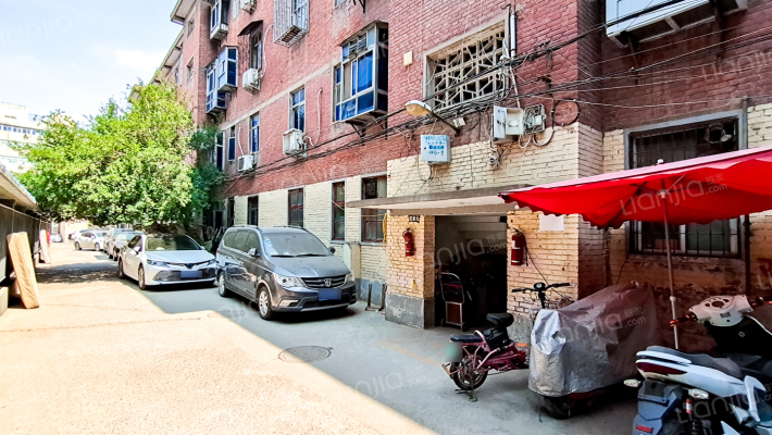 新郑路169号院外景图