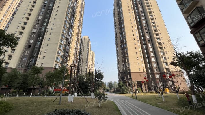 华融现代城外景图