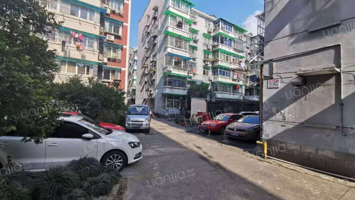 凯旋路184号外景图