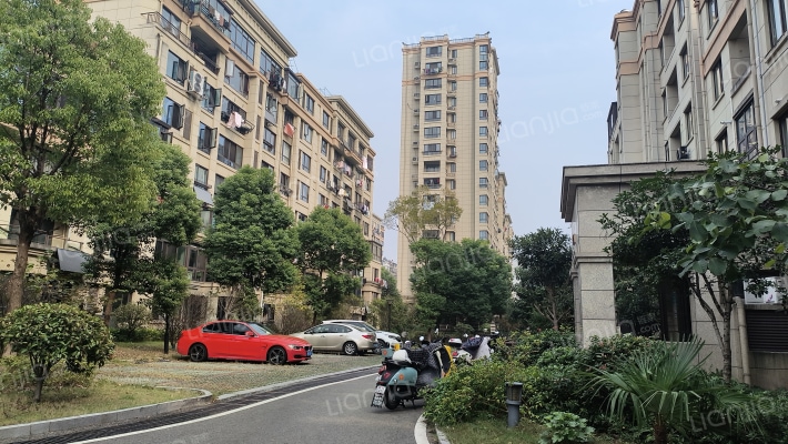 翡翠华庭外景图