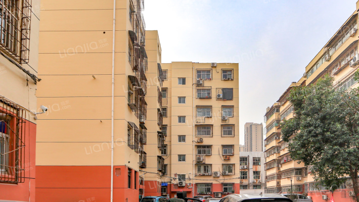 兴华小区外景图