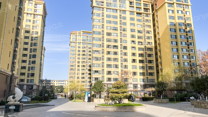 馨园小区外景图