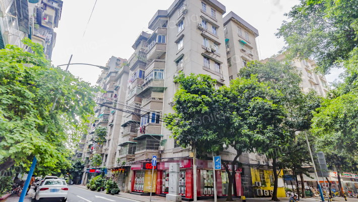 明月一路外景图