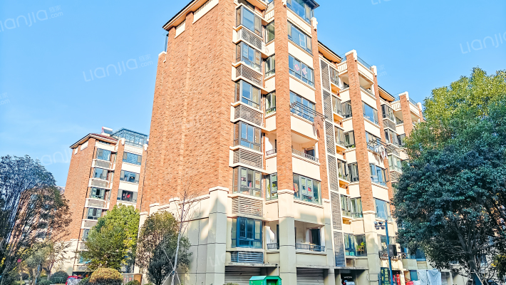 高盛唐郡外景图