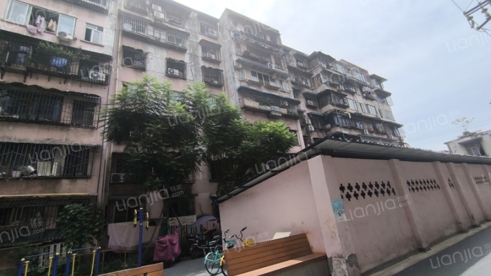 双桥路240号外景图