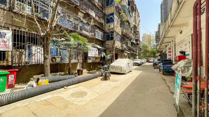 西安市联运总公司家属院外景图