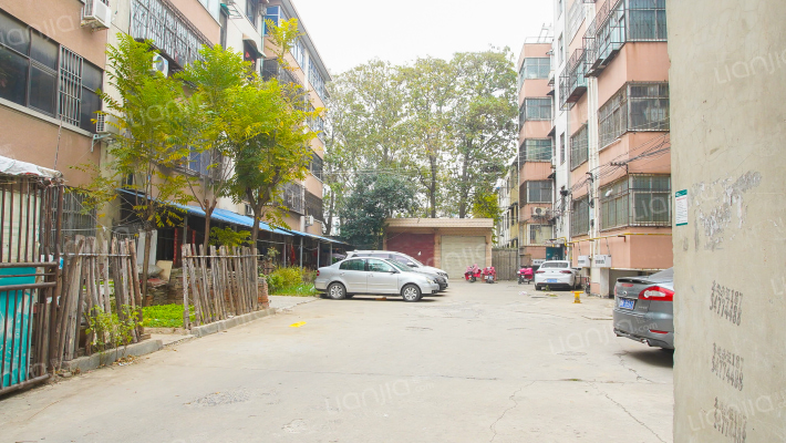 新许路东526号外景图