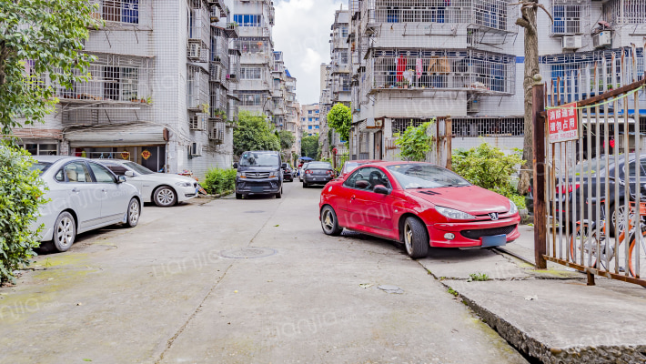 吕浦花园外景图
