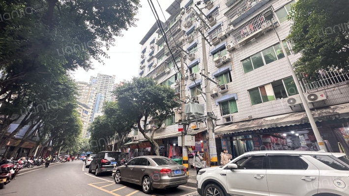 杨嗣桥街外景图