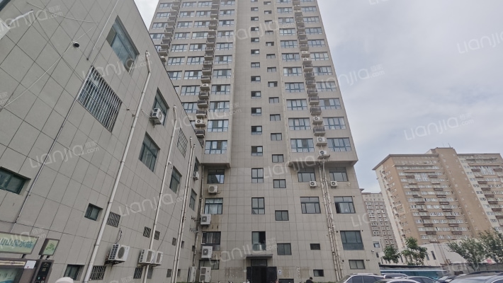 连丰超然居外景图