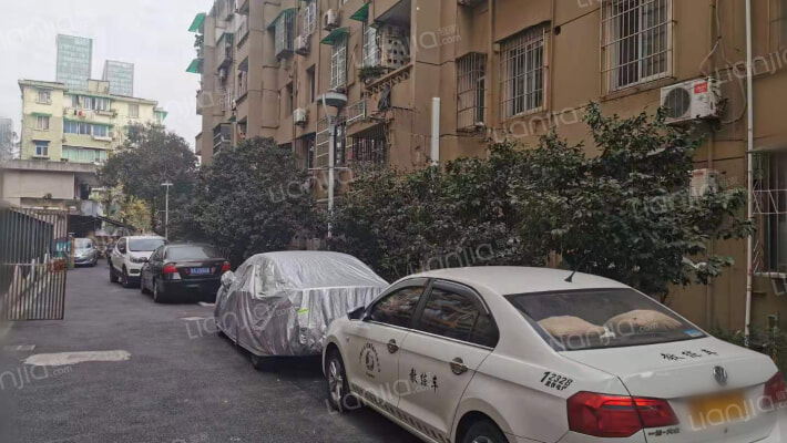 火电宿舍外景图