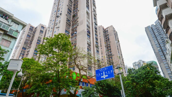 钜建大厦外景图