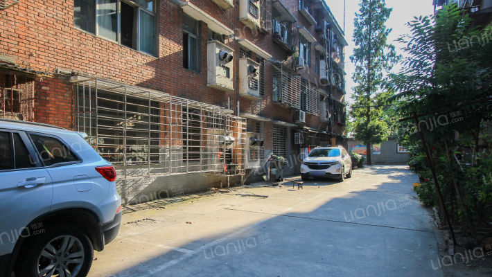 精配厂住宅小区外景图