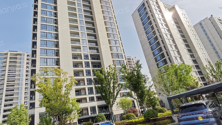 蓝城春风桃源里外景图