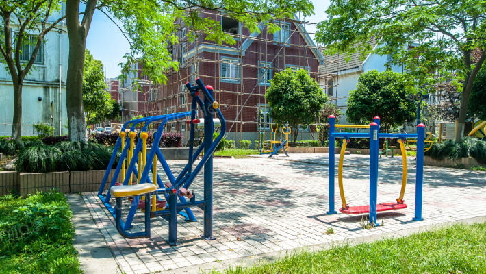 仓新小区外景图