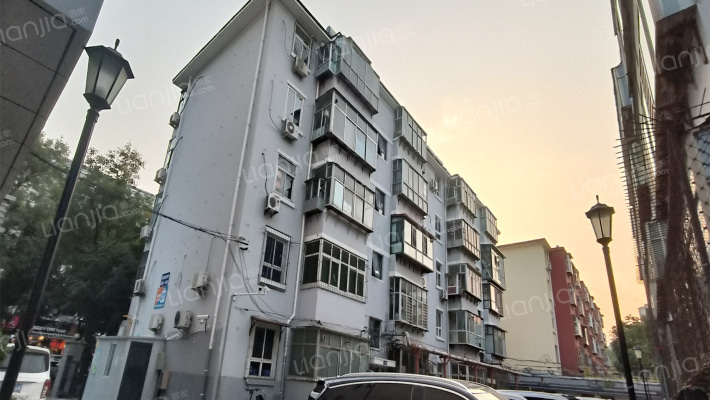 兽药监管所宿舍外景图