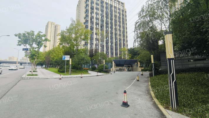 紫御江山誉公馆外景图